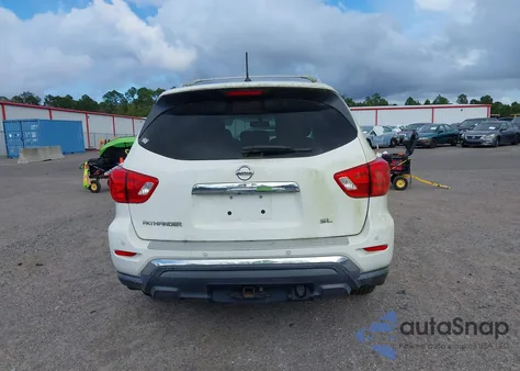 2017 Nissan Pathfinder Sl z USA, uszkodzony, nr VIN 5N1DR2MN0HC649831